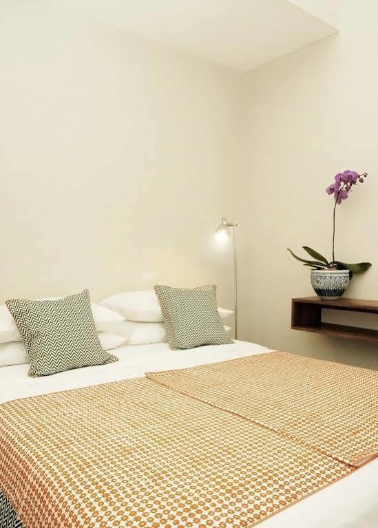 Seruni Guest House Denpasar  Exterior photo